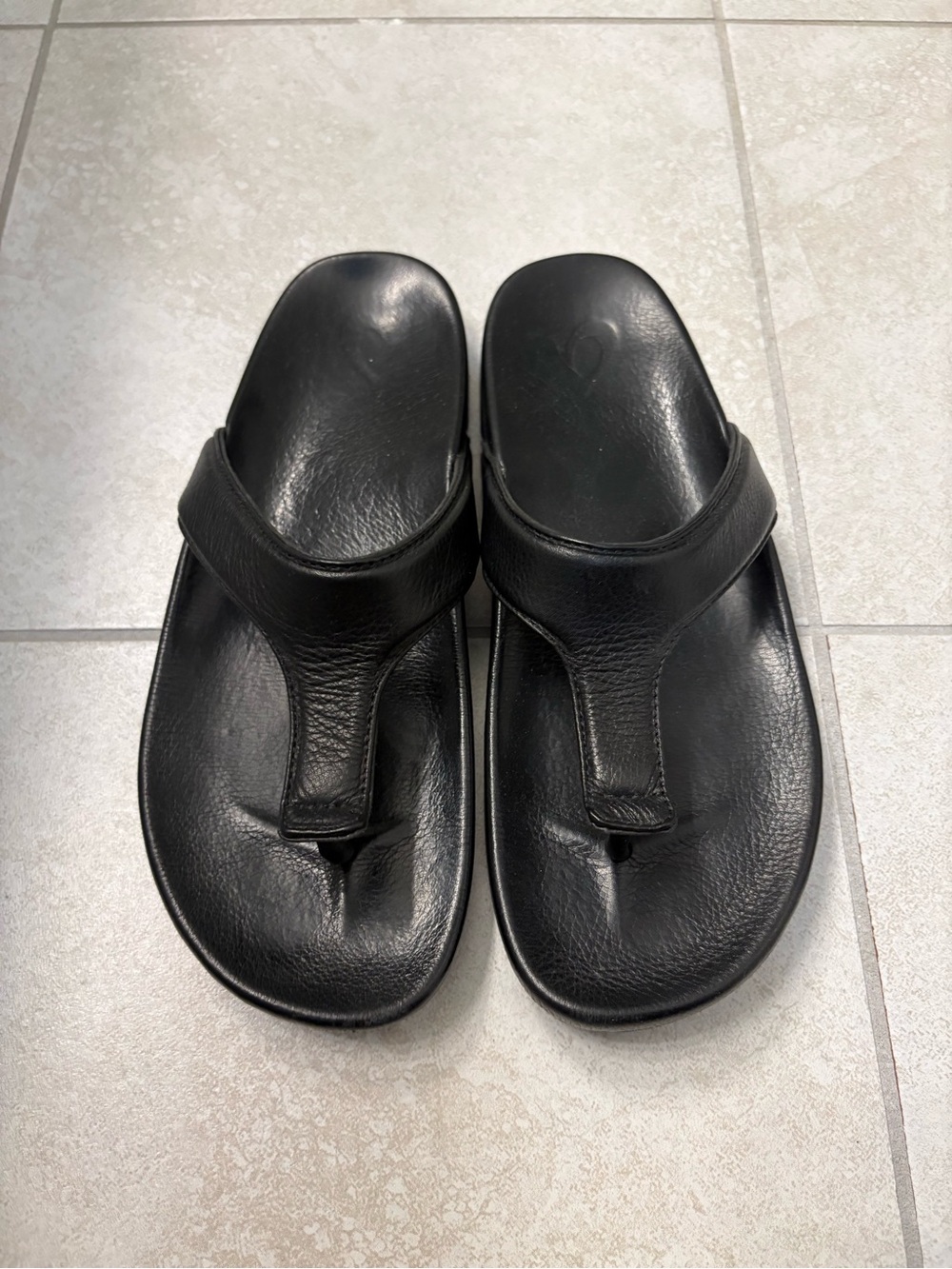 Black Leather Women’s Thong Sandals